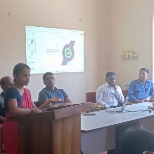 A Discussion with Entrepreneurs in Vavuniya